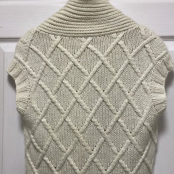 LEFT ON HOUSTON Cable Knit Front Snap Button Cowl Sweater Vest Size S - Picture 5 of 10